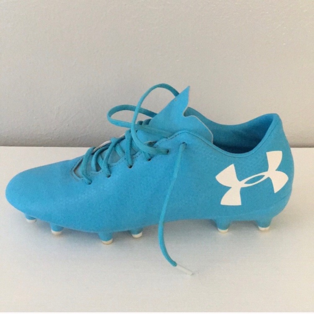 Women’s Size 7 soccer cleats